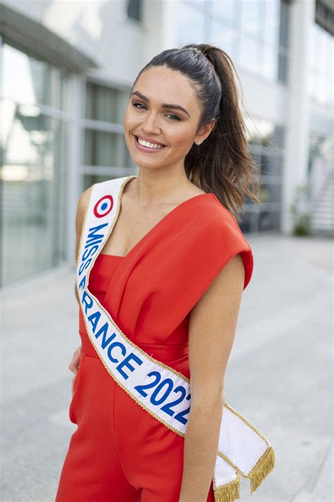 Photo Exclusif Diane Leyre Miss France Lors Du Match De