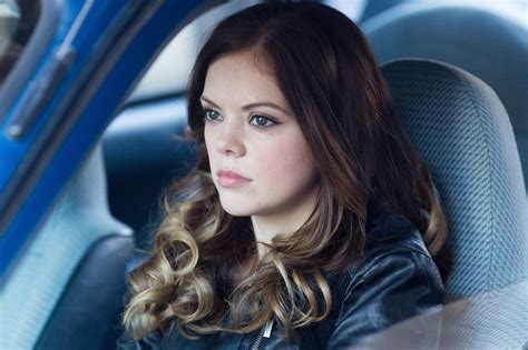 9 Mind Blowing Facts About Dreama Walker