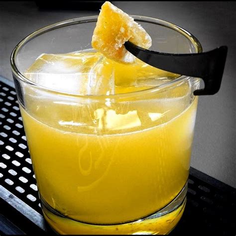 Penicillin | AwesomeDrinks Cocktail Recipes