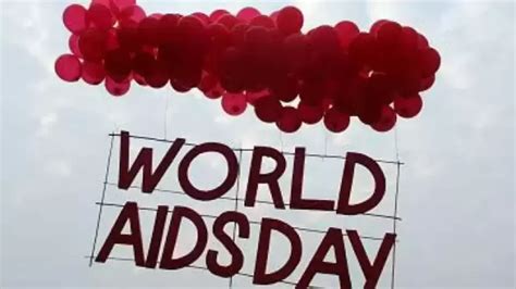 World Aids Day एचआव्हीची लक्षणं कोणती कसा टाळायचा हा आजार