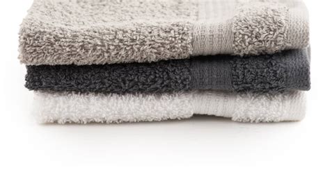 How To Turn Old Towels Into A Chic And Functional Bathmat