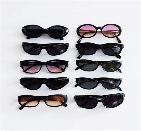 7 Black Retro Vintage Sunglasses