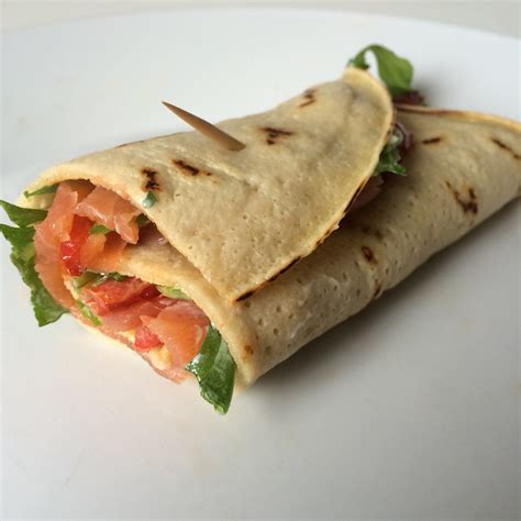 Recept Glutenvrije Wraps Met Gerookte Zalm Rucola En Gegrilde Paprika