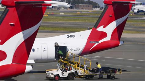 Qantas Flight Fiasco Police Investigate After Man Restrained In Flight