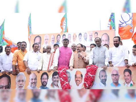 Telangana Big Setback For Tdp Around 60 Prominent Leaders Join Bjp