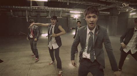 Video Of The Day Exo S Growl Mv