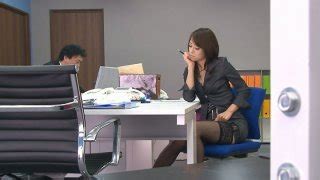 Sexited Chick Hojo Maki Is Toying Her Pussy After An Office Meeting Hq