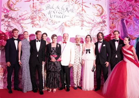 Qué es el Baile de la Rosa, la exclusiva fiesta monegasca a la que ha