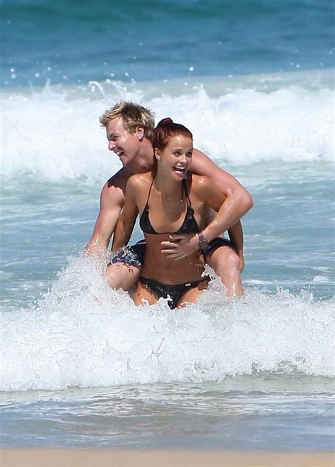 Lauren Brant In Bikini On Queensland Beach In Australia Lacelebs Co