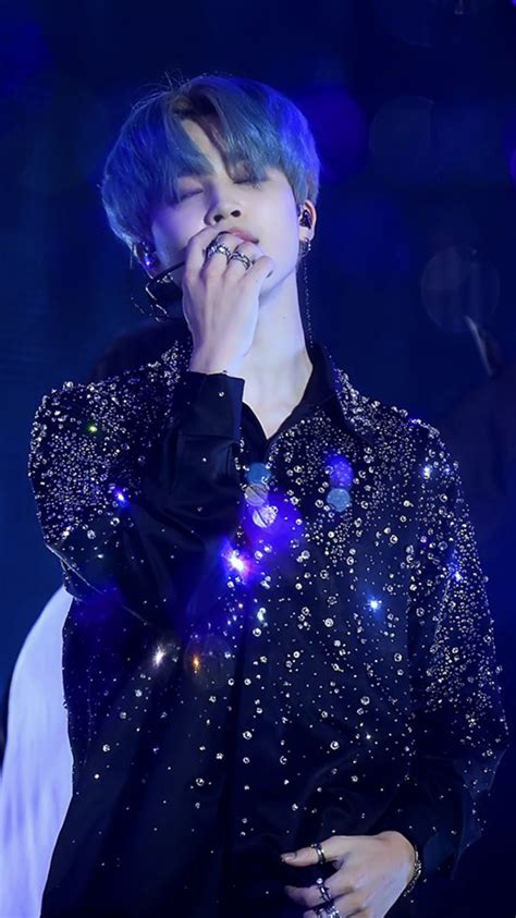 Jimin Blue Hair Bts Lyt At The Mercedes Benz Arena Berlin Day 1