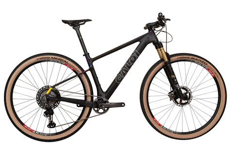 Bicicleta Caloi Elite Carbon Team Preta