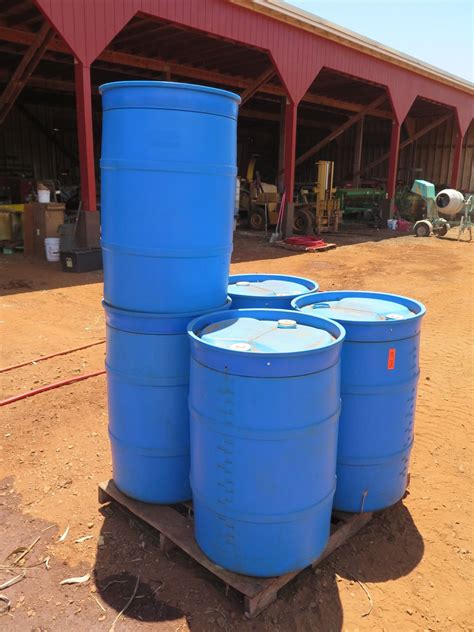 Qty 5 Contico Container Blue Plastic 55 Gallon Drums (Empty) - Oahu Auctions