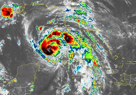 Huracán Ida Es Extremadamente Peligroso E Impactará En Eeuu