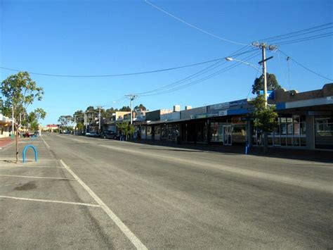 Weir Caravan Park Robinvale Robinvale Shopping Centre