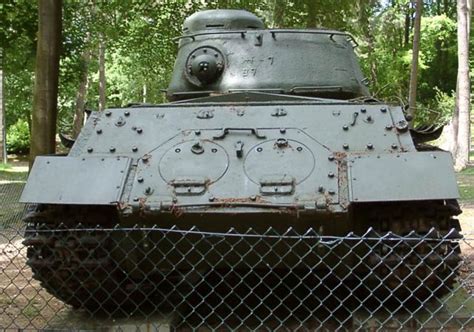 Тяжёлый танк ИС-2