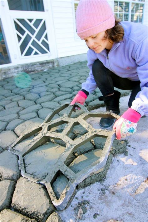 How To Make A Quikrete Walkmaker Patio Poured Concrete Patio