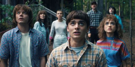 Stranger Things Fans Should Watch This 1990 Stephen King Miniseries