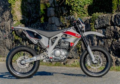 AJP PR3 Supermoto Pro 240 2019 Prezzo E Scheda Tecnica Moto It