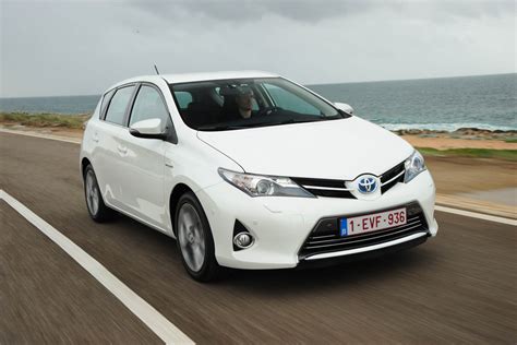 Toyota Auris Hybrid Review Auto Express