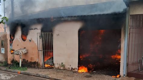 Moto Pega Fogo E Incendeia Casa No Aero Rancho Portal Top M Dia News