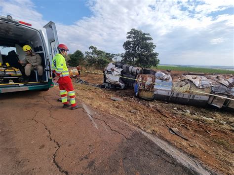 Ultrapassagem Em Local Proibido E Mal Sucedida Mata Uma Pessoa Na BR