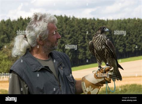 Verbale freigabe Fotos und Bildmaterial in hoher Auflösung Alamy