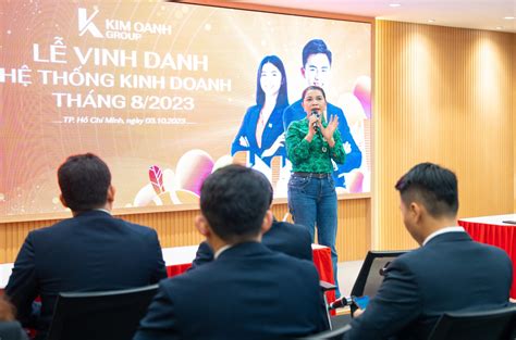 Kim Oanh Group vinh danh các chi nhánh dẫn đầu hệ thống tháng 8