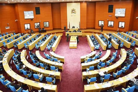 Inside-Parliament-of-Malawi-Building - Official List of Malawi Members ...