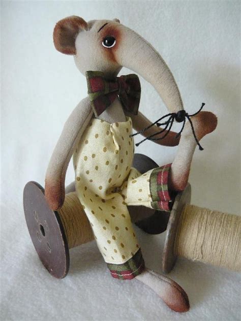 Rat Toy Pattern and Tutorial ~ DIY Tutorial Ideas! Glue Crafts, Felt Crafts, Copic, Doll ...