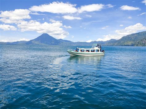 Servicio De Lanchas En Panajachel Lago Atitl N Guatemala