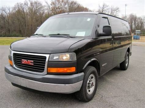 Find Used 05 Gmc Savana 2500 Cargo Van 138 Wb Black One Owner Carfax In