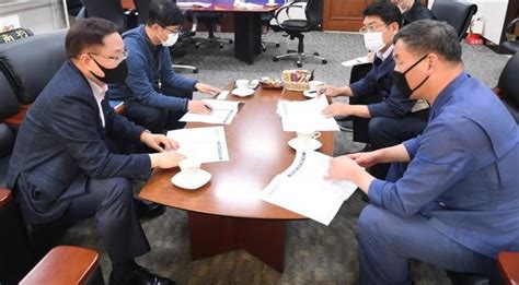 기장군 동남권 방사선 의과학 산단 내 주요 국책사업 추진 위해 한국연구재단 방문 外 네이트 뉴스