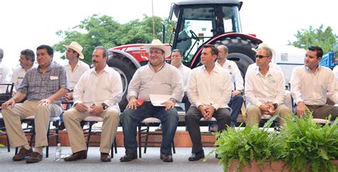 Pin En El Gobernador Javier Duarte Asisti A La Comida Lic