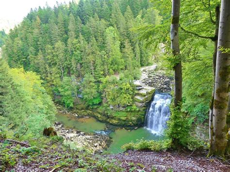 Le Saut Du Doubs Et Les Gorges Du Doubs En France Et En Suisse