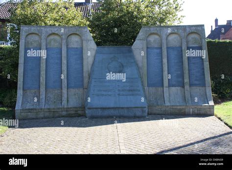 Dambusters 617 Squadron Memorial Woodhall Spa Stock Photo Alamy