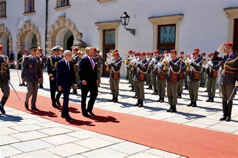 La Premi Re Journ E De La Visite D Tat Des Souverains N Erlandais Dans