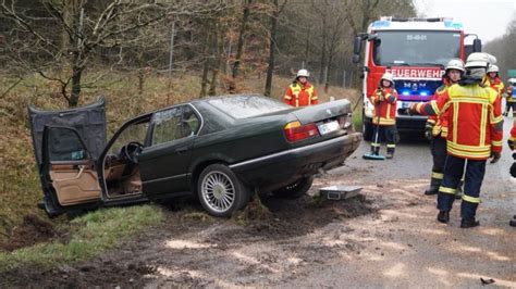 Unfall auf der B 199 nach doppeltem Überholmanöver SHZ