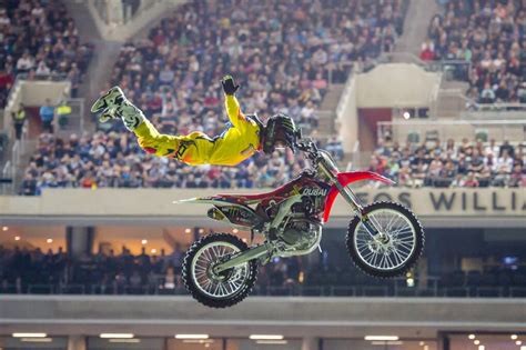 Travis Pastrana Is Bringing Nitro Circus To Wollongong S Win Stadium In 2018 Illawarra Mercury