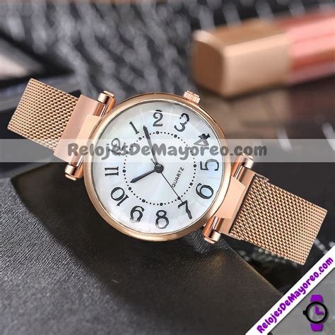 Reloj De Metal Mesh Iman Con Caratula En Diseño Dorada con Numeros