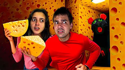 Escapamos De Um Rato Gigante Cheese Escape Youtube