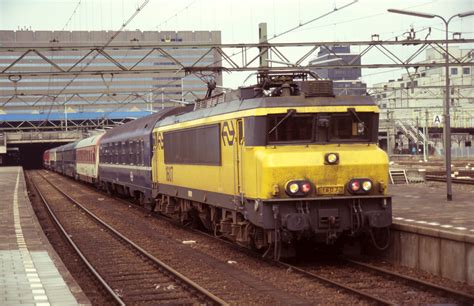 1607 1996 03 03 2 Den Haag CS A Rob NS Flickr