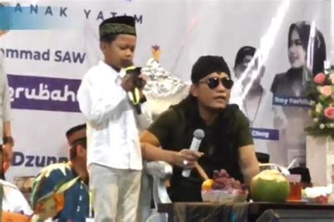 Viral Terungkap Agama Farel Prayoga Gus Mifta Sudah Juz Berapa Kamu