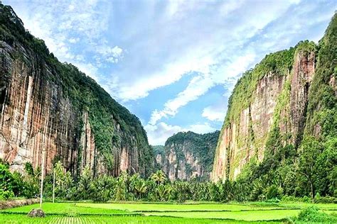 Lembah Harau Desa Konoha Versi Indonesia KBK Kantor Berita Kemanusiaan