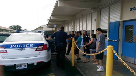 Honolulu Police on Twitter: "HPD officers recently provided free keiki ID cards at an ...