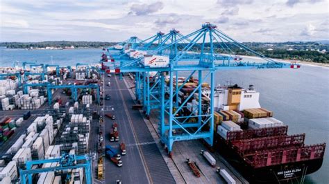 Photos Apm Terminals Receives Costa Rica S Largest Ever Container Ship