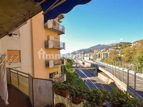 Vendita Appartamento Genova Trilocale In Via San Remo Da