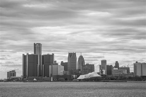 Detroit Skyline Black And White Outline