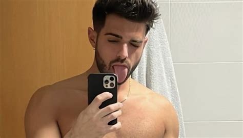 Leonardo Decarli Hot Con E Senza Mutande Le Nuove Foto Bitchyx