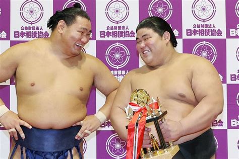 伯桜鵬 敢闘、技能初受賞 大相撲 新入幕優勝逃す 山陰中央新報デジタル