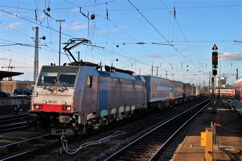 Durchfahrt Am Von Railpool Lokomotion Bls Cargo Mit